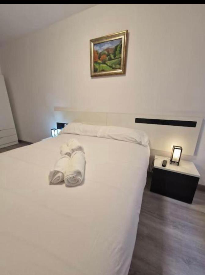 Apartamento Con Terraza Y Parking Gijón Szoba fotó